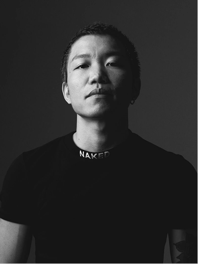 陈墨墨黑白人像